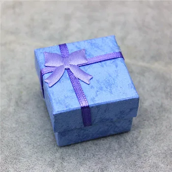 Vestuves malonių dovanų dėžutes, saldainių spalvų mielas bowknot juostelės pakuotės dėžutė papuošalų nemokamas pristatymas Kalėdų dovana draugui
