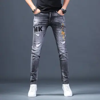 Rudenį, žiemą 2021 prekės vyrų išsiuvinėti spausdinti jeans vyriški tendencija korėjos stiliaus kankina atsitiktinis kelnės Plonas kojų pieštuku kelnės