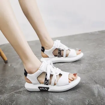 2020 metų vasaros nauji sandalai moteriška storio apačioje padidėjo sandalai atsitiktinis studentų sporto sandalai kvėpuojantis sandalai Z877