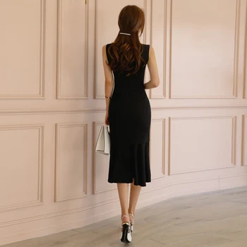 BGTEEVER Elegantiškas Ruffles Apvalus kaklas Vidutinio ilgio Moterų Suknelė be Rankovių Slim Office Ponios Suknelės Juoda vestidos femme 2020 m.