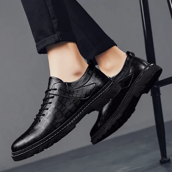Batai butas laisvalaikio masculino hombre vyras priežastinis casuales zapatos pavasarį vyrų karštą vasaros 2020 para mados juoda patogus mens