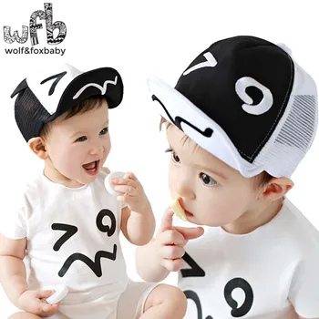 Mažmeninės prekybos 0-4 metų kūdikis 50CM vasaros juoda ir balta akis tinklelis beisbolo kepuraitę