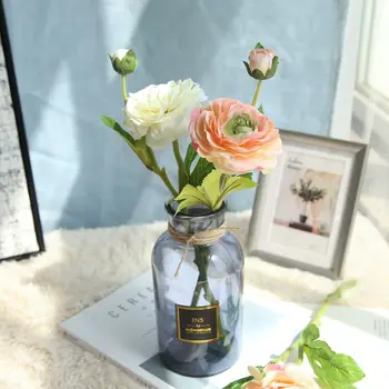 Modeliavimo arbata, rožių gamykloje namų puošybai vestuvių, turintis gėlių kelių minėtas gėlių sienos rose