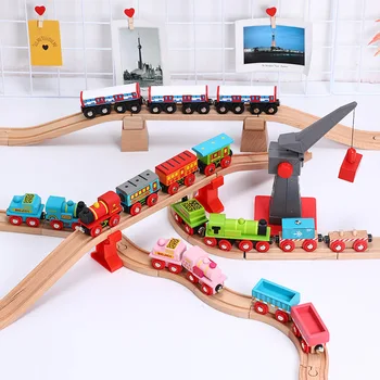Mediniai Geležinkelio Traukinių Tranzito Geležinkeliu Žaislai Mažiems Traukinio Priedai Tėvų-vaikų Interaktyvūs Žaislai Plėtoti vaiko Interesus